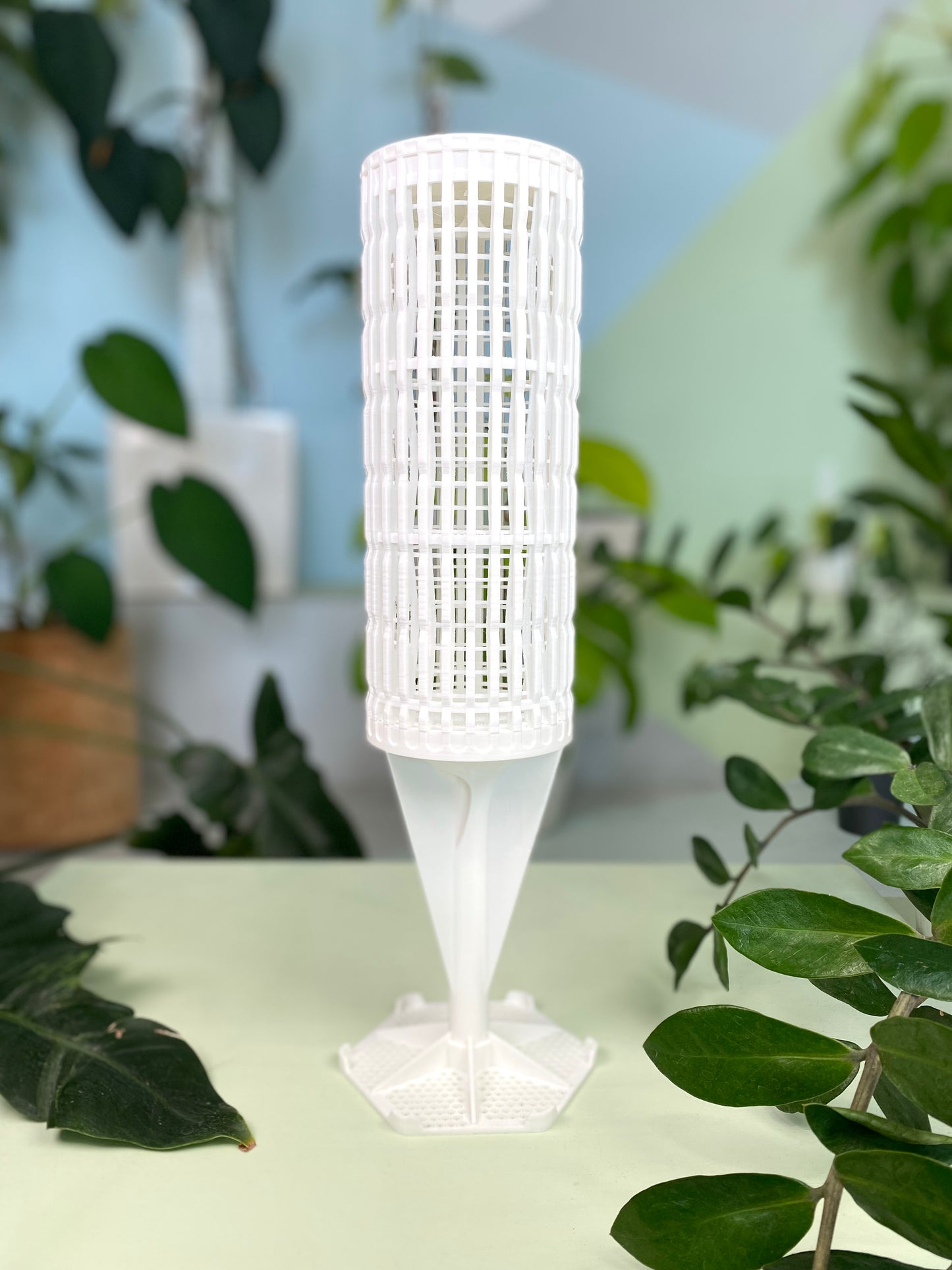 4.0″Φ/XXL Pro Series Plant Poles: Enhance Your Space with the Ultra-Sturdy Extendable Boho Designer Moss Pole by OrchidBox